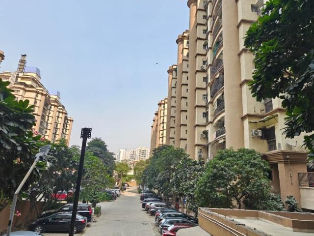 Aditya Mega City 5 Bedroom 4400 Sq. Ft. Penthouse in Vaibhav Khand Ghaziabad Listing ID: #9938