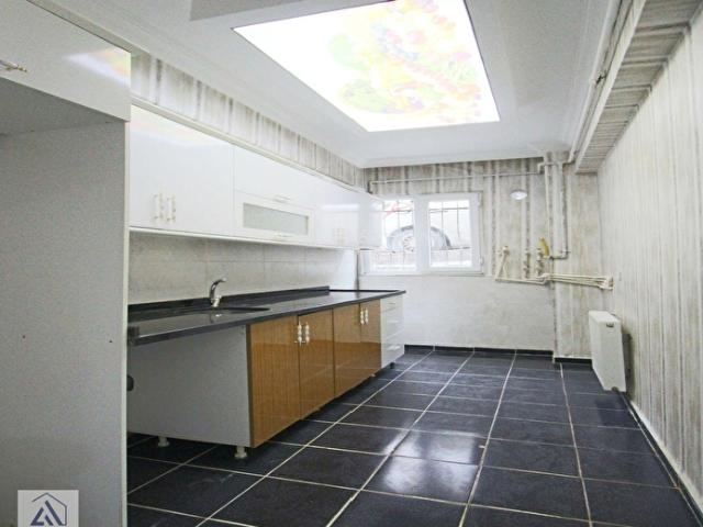 ADIM YAPI'DAN YATIRIMA UYGUN YÜKSEK KİRA GETİRİLİ 1+1 BAHÇE KATI SATILIK DAİRE