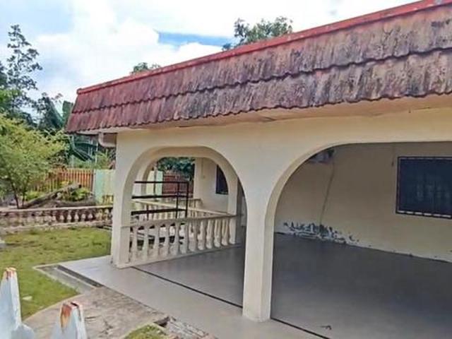 Adjoining semi d sell together with cheap price and big land size