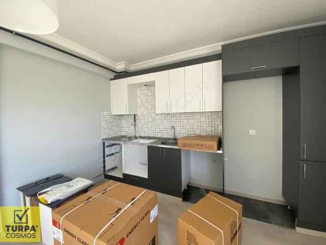 Adli Tıp Yakını Geniş 1+1 Asansörlü Doğalgazlı Daire