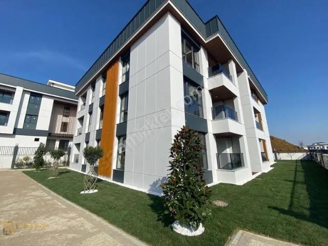 Adliye Karşısı Kiralık Sıfır 2+1 Daire Asansörlü Bina