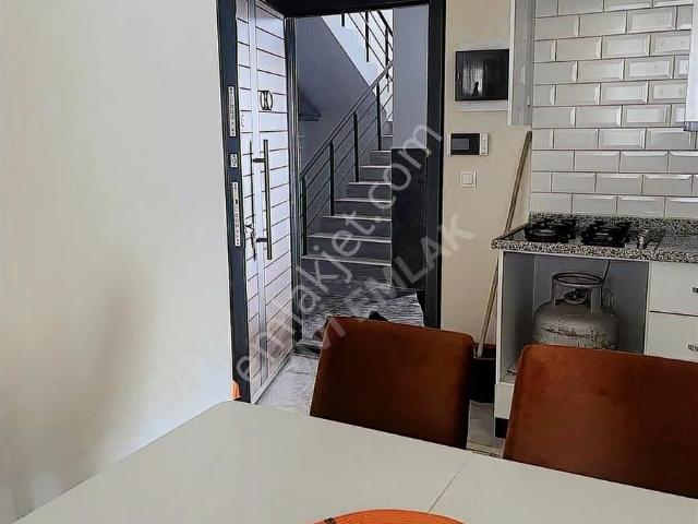 Adliye Tarafı Eşyalı Dinamiği Çok İyi Sıfır Ev