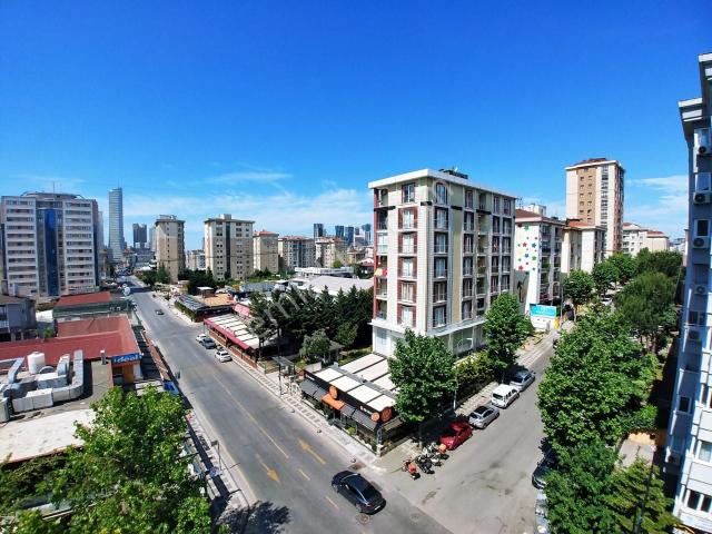 Adress Life Olgun'dan Merkezi ara Katta balkonlu otoparklı güney