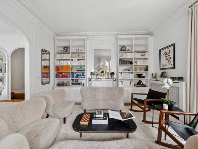Adresse d'exception appartement familial Paris 7