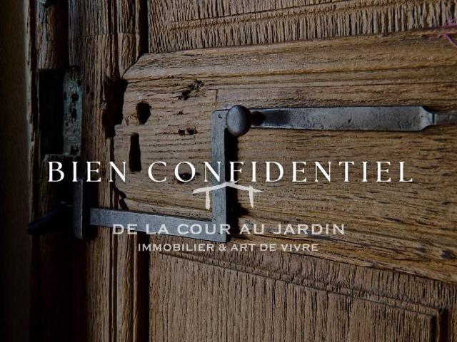 Adresse patrimoniale et pied à terre de réception au coeur d. 177m² Beaune