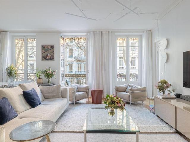Adresse Prestigieuse Élégance et Raffinement