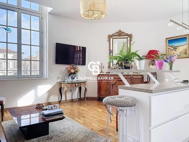 Adresse rare avec vue panoramique sur l’Hôtel de Ville 65m² La Rochelle