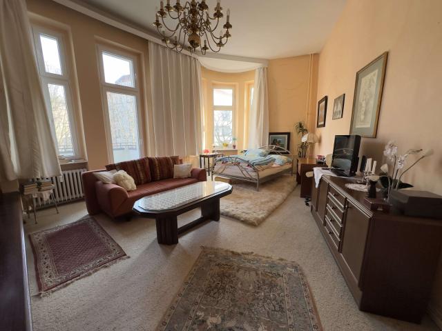 Adrettes Altbau Apartment in ruhiger Lage direkt am Bayerischen Viertel