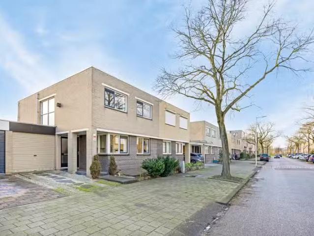 Adrianus van Waertweg 22 Amsterdam