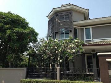 ADT818 ขายบ้านเดี่ยว 2 ชั้นหลังมุม โครงการ Golden Nakara ขนาด 114 ตร.วา Fully furnished อ่อนนุช 65 ใกล้ทางด่วนมอเตอร์เวย์