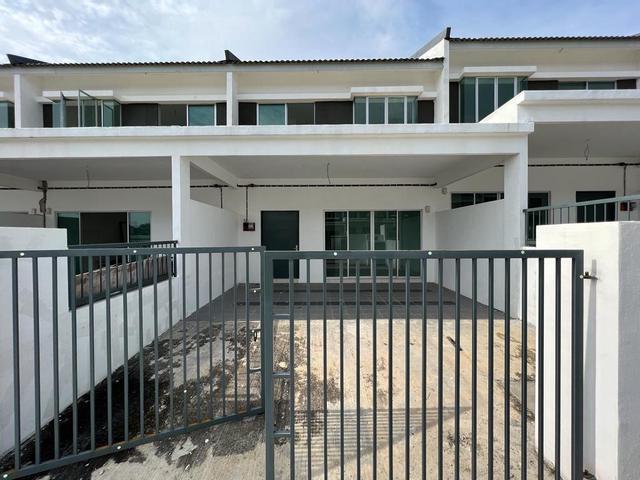 AEON Rawang 2Storey House Taman Scientex Rawang Anggun 20x70 Freehold