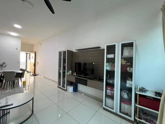 Aera residence near sunway fully furnish for rent 2 car park