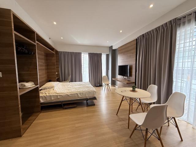 Aeropod Sovo Corner Fully Furnished