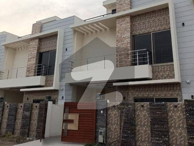 Aesthetic Good Location House Of 6 Marla For Sale Is Available