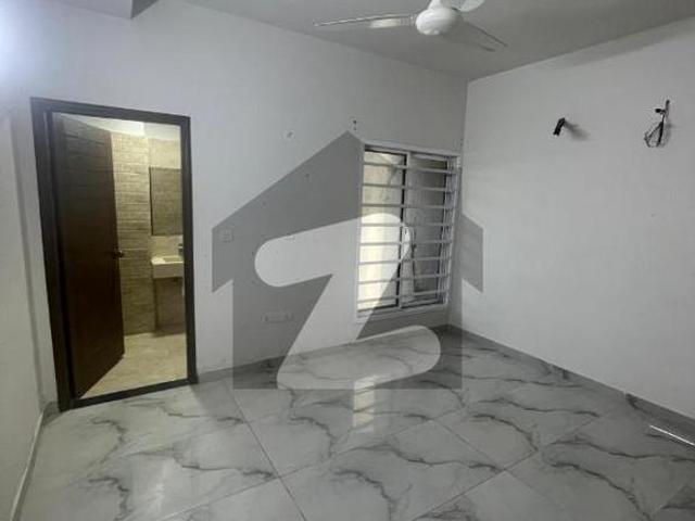 Aesthetic Flat Of 2100 Square Feet For Rent Is Available Clifton Block 8