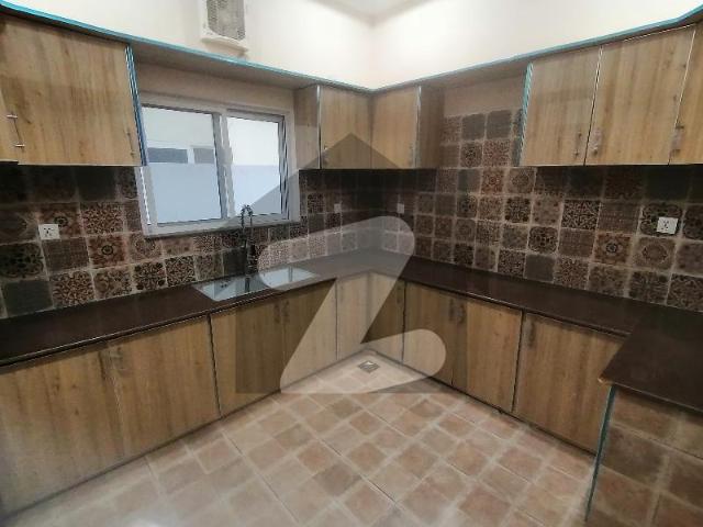 Aesthetic Prime Location House Of 20 Marla For sale Is Available Wapda Town Phase 1 Block E