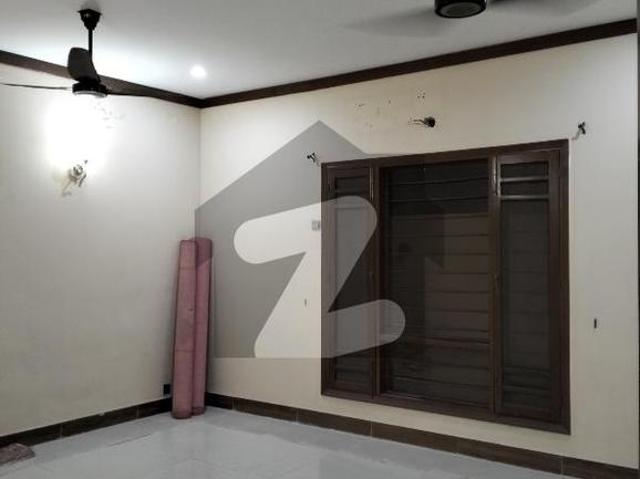 Aesthetic Prime Location House Of 400 Square Yards For sale Is Available Federal B Area Block 13