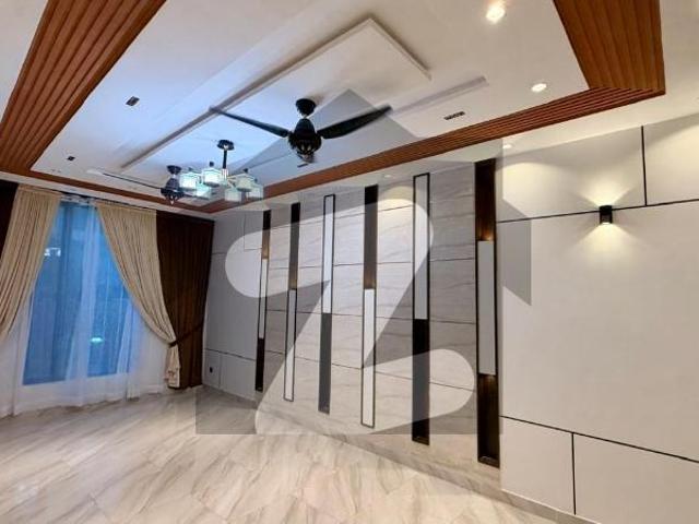 Aesthetic Prime Location House Of 5 Marla For sale Is Available Citi Housing Society