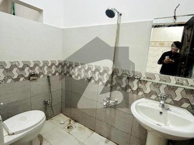 Aesthetic Prime Location House Of 5 Marla For sale Is Available Arbab Sabz Ali Khan Town Executive Lodges