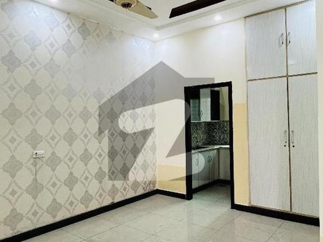 Aesthetic Prime Location House Of 5 Marla For Sale Is Available Royal Palm City Block D