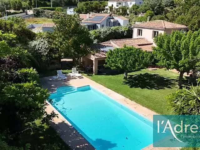 Afa 20167 Achat / Vente maison 5 pièces t5 piscine