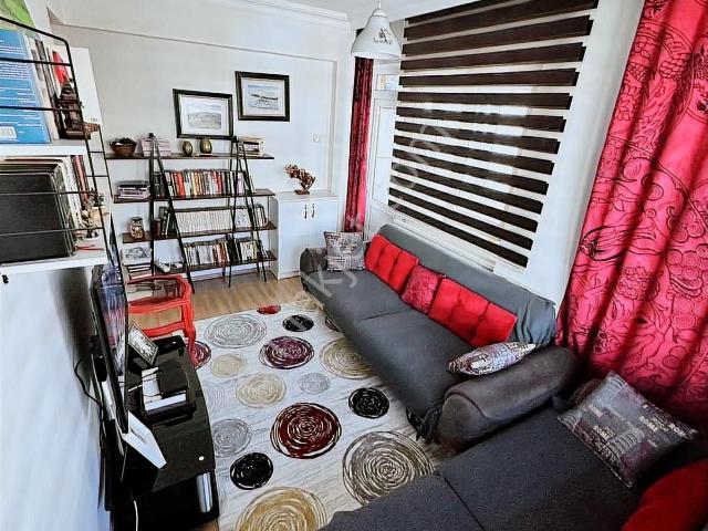 Şafak Mahallesinde Ara Kat 3+1 Doğalgazlı 135 M2 Satılık Daire