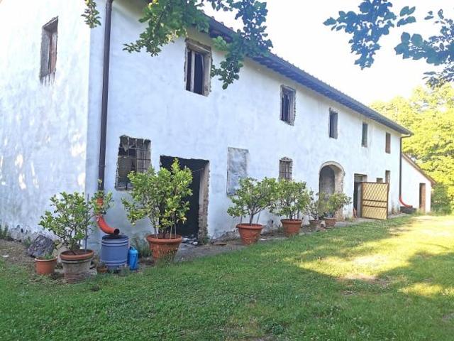 Affascinante Casa Colonica a Scarperia Opportunit di Investimento Straordinaria RIF C83