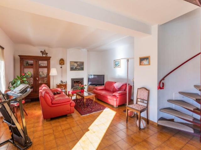 AFFARE CASA 3.5 LOCALI CON TERRAZZE A PONTE TRESA