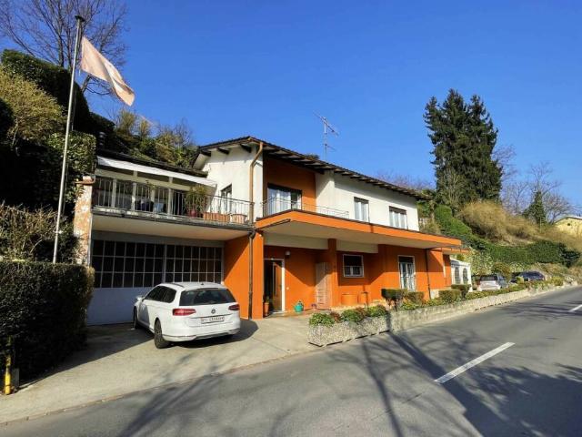 AFFARE AMPIA CASA 8 LOCALI CON TERRAZZE A PONTE CREMENAGA
