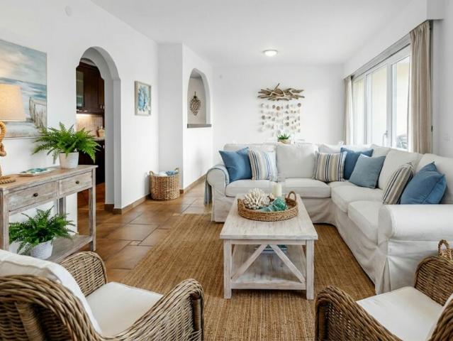 AFFARE GRANDE 2.5 CON UFFICIO E AMPIA TERRAZZA A PARADISO