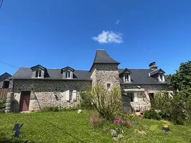 Affieux 19260 Achat / Vente maison 7 pièces t7 terrasse cave