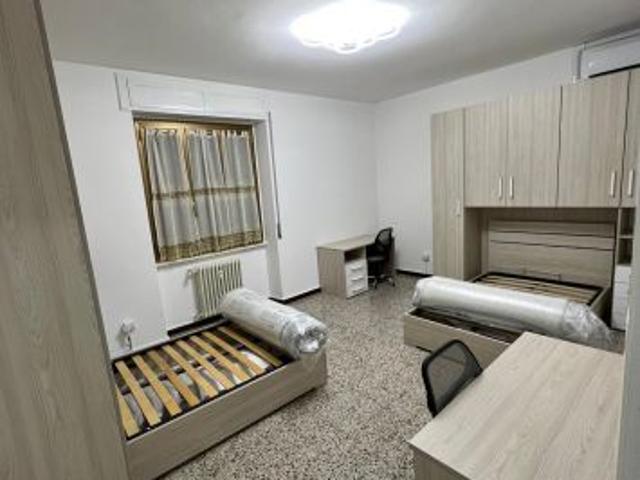 AFFITTO POSTO LETTO IN CAMERA DOPPIA