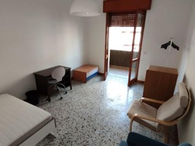 AFFITTASI 1 AMPIA STANZA SINGOLA con letto matrimoniale – VIALE SARCA 94, MILANO