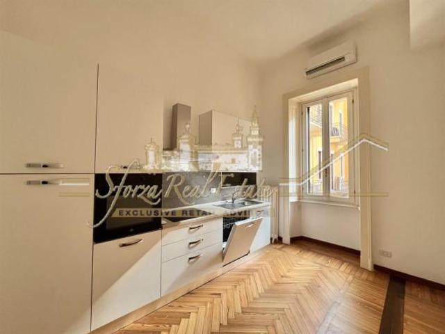 Affittasi 4 Locali, 162 MQ. a Milano