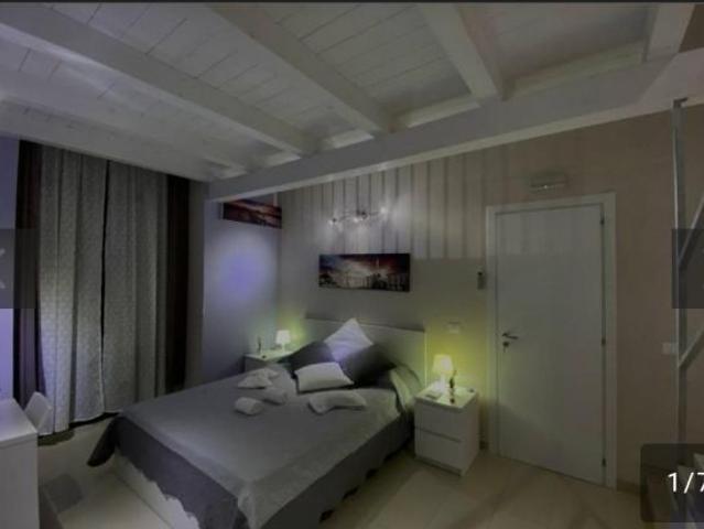 Affittasi camere singole e doppie con bagno privato