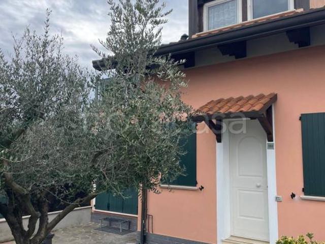 Affittasi casa indipendente a Santarcangelo di Romagna via Giovanni Pascoli, 34