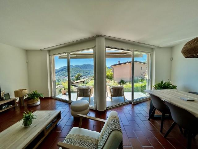 AFFITTASI AMPIA VILLA A SCHIERA 6 LOCALI VISTA LAGO A NEGGIO