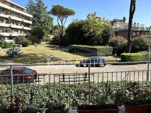 Affittasi Appartamento, MENDOLA 180MQ TERRAZZI POSTI AUTO Annunci Roma, Zona Cortina d'Ampezzo Rif.638380