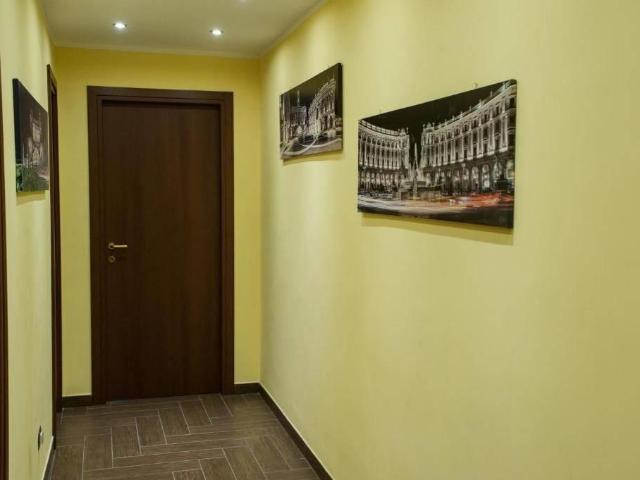 Affittasi Appartamento, MONOLOCALE IN APPARTAMENTO CON TUTTE LE SPESE INCLUSE Annunci Roma Roma Rif.634345