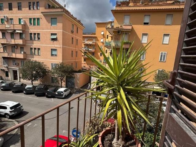 Affittasi Appartamento, MONTEVERDE QUADRILOCALE Annunci Roma Roma Rif.625452
