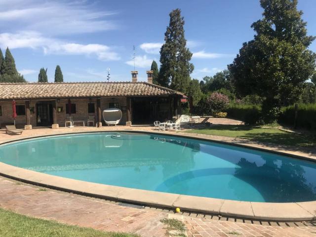 Affittasi Appartamento, Olgiata lussuosa dependance indipendente, piscina sul golf Annunci Roma, Zona Olgiata Rif.28260