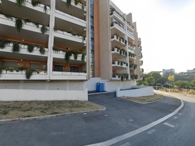 Affittasi Appartamento, AURELIO BILOCALE COMODO STAZIONE Annunci Roma Roma Rif.615713