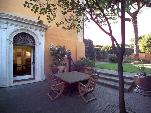Affittasi Appartamento, AVENTINO SAN SABA Annunci Roma, Zona Aventino Rif.625395
