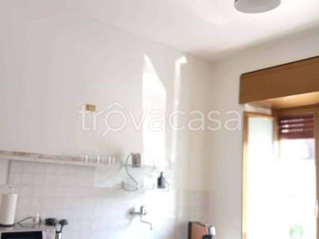 Affittasi appartamento a Cornate d'Adda via de Amicis