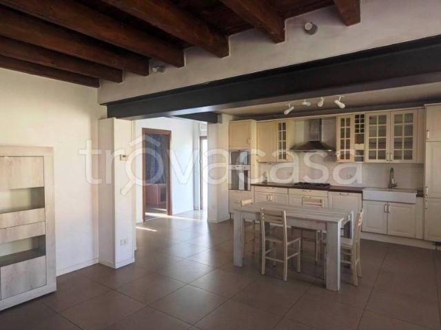 Affittasi appartamento a Dueville