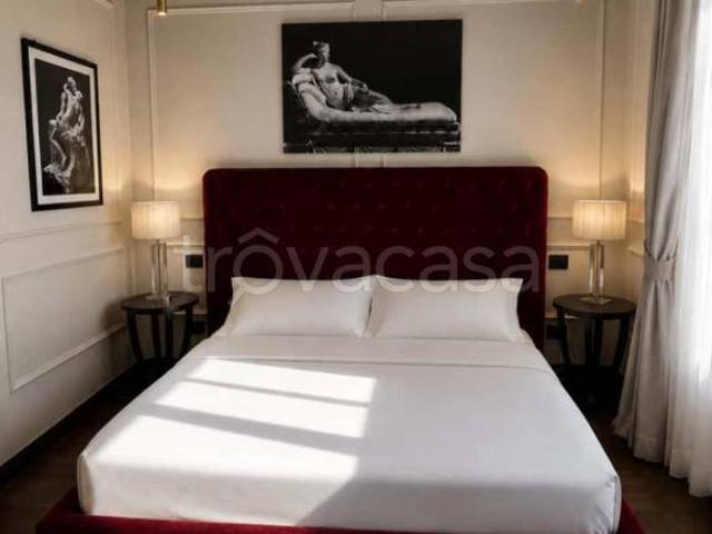 Affittasi appartamento a Firenze via dei Brunelleschi, Piazza della Repubblica
