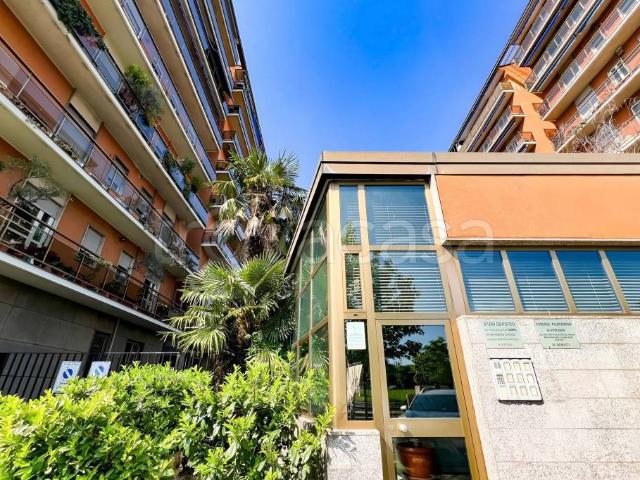 Affittasi appartamento a Milano, Bande Nere, Inganni
