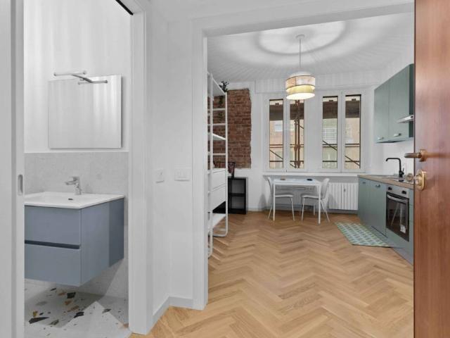 Affittasi appartamento a Milano, Corso San Gottardo