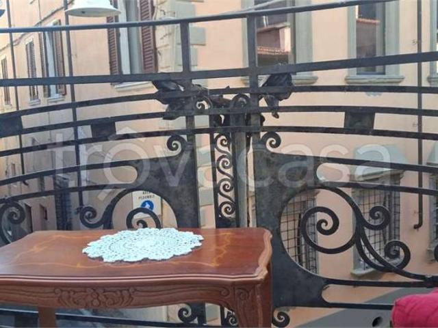 Affittasi appartamento a Pietrasanta via del teatro