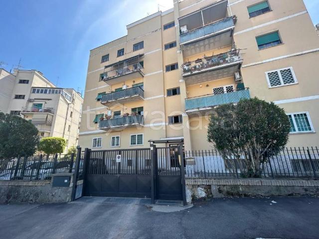 Affittasi appartamento a Roma via Baccano, Labaro